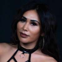 model-avatar