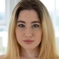 model-avatar