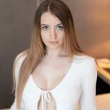 model-avatar